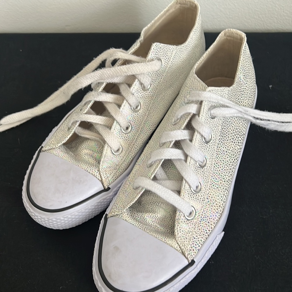 Airwalk iridescent shoes